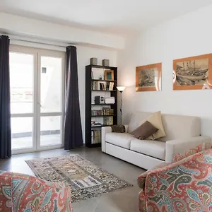 Overseas - Penthouse - Attico - Palazzo San Matteo - Apartment